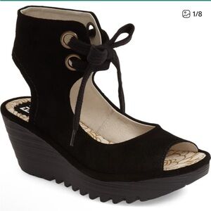 FLY LONDON The Yaffa Open Toe Lace Up Leather Wedge in BLACK SZ: 37 (6.5)